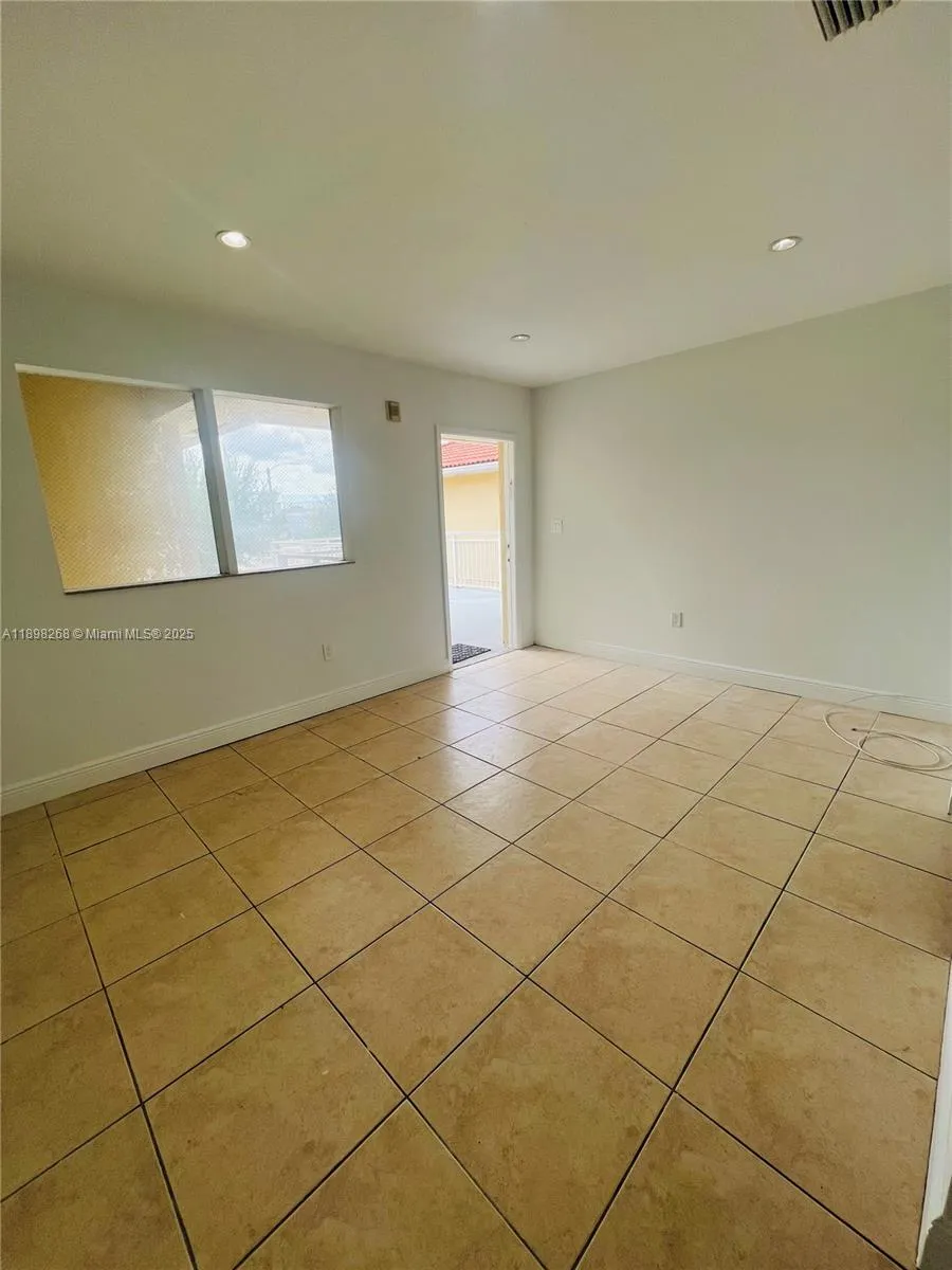 2185 NW 16th Ter # 16, Miami FL 33125