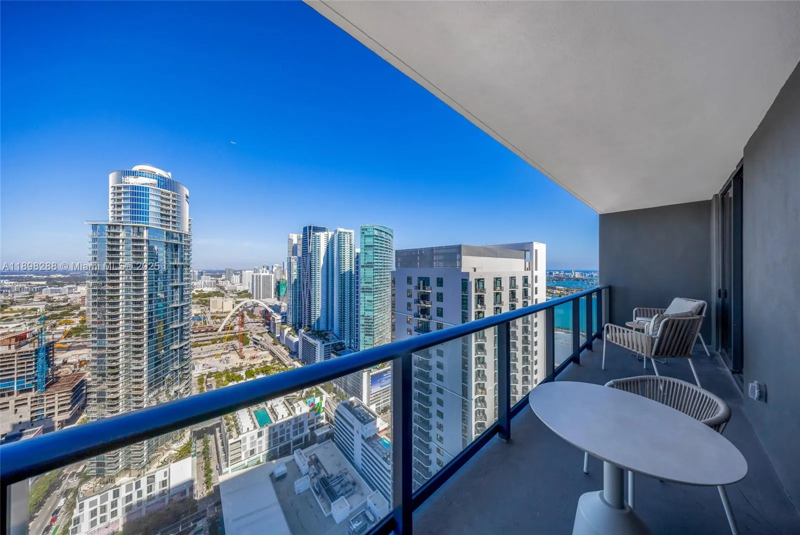 159 NE 6th St # 4201, Miami FL 33132