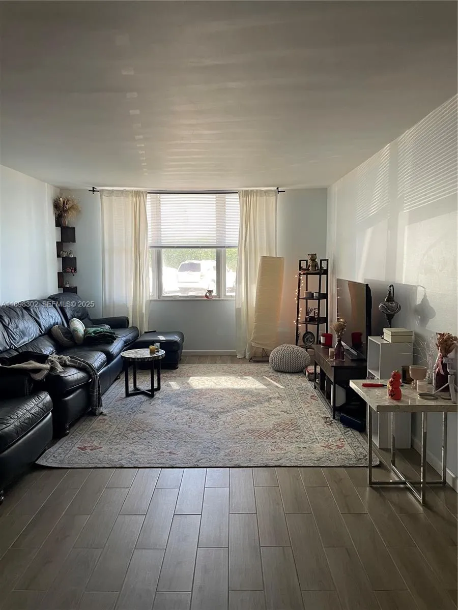 1913 S OCEAN DR # 129, Hallandale Beach FL 33009