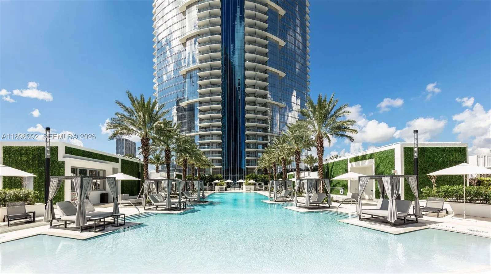 3 bedroom 3 bath for sale at 851 NE 1st Ave # 4107, Miami FL 33132