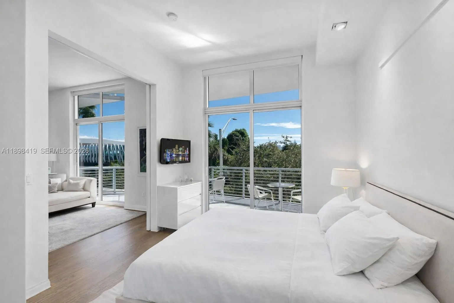 2001 Meridian Ave # 404, Miami Beach FL 33139