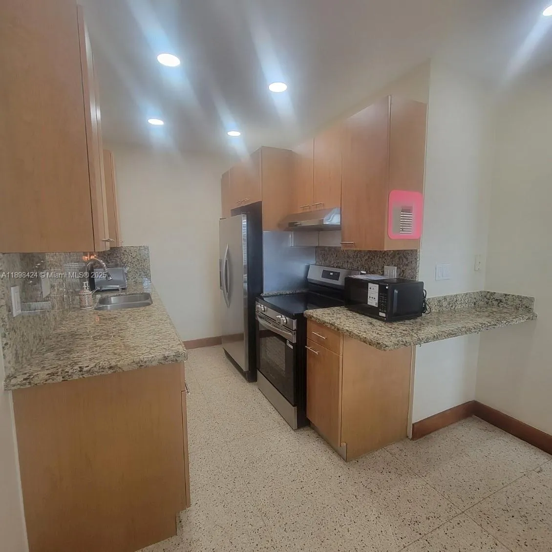 7400 Harding Ave # 15, Miami Beach FL 33141