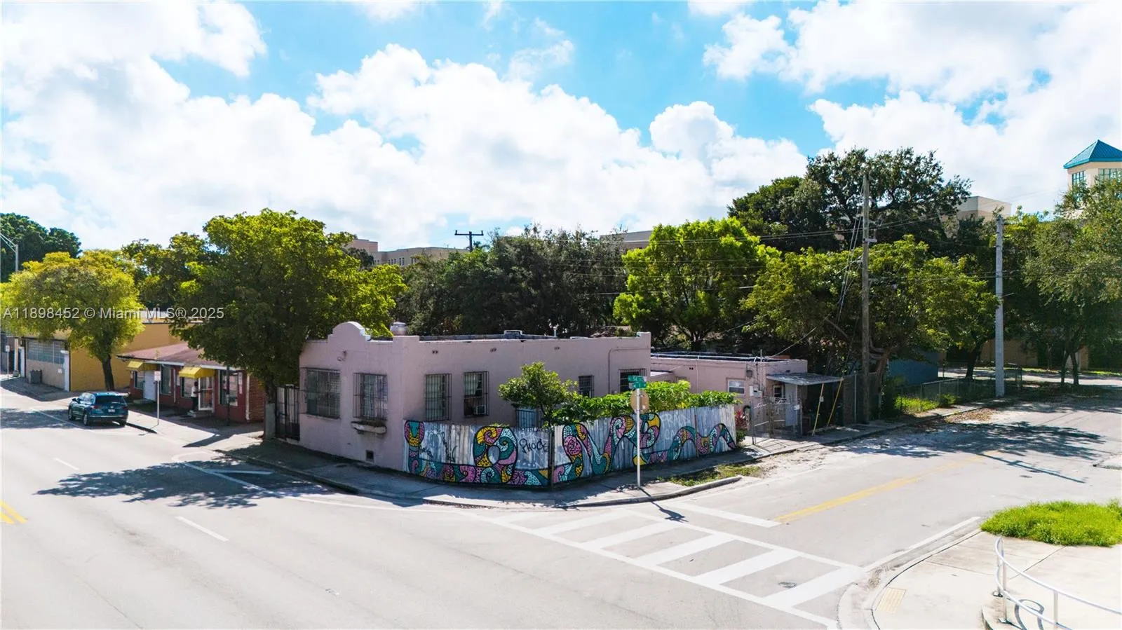 100 NE 54th St, Miami FL 33137