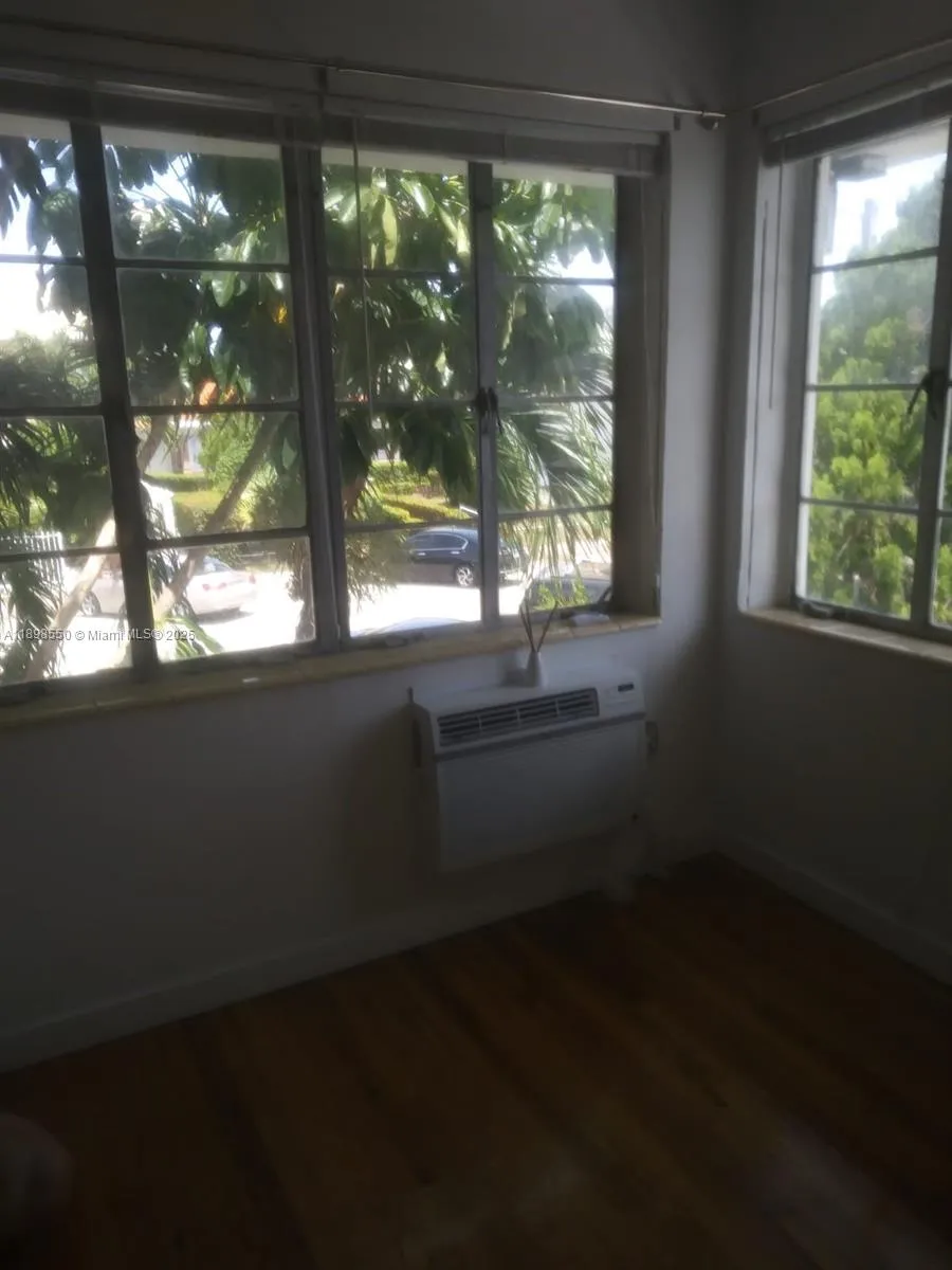 7420 Carlyle Ave, Miami Beach FL 33141