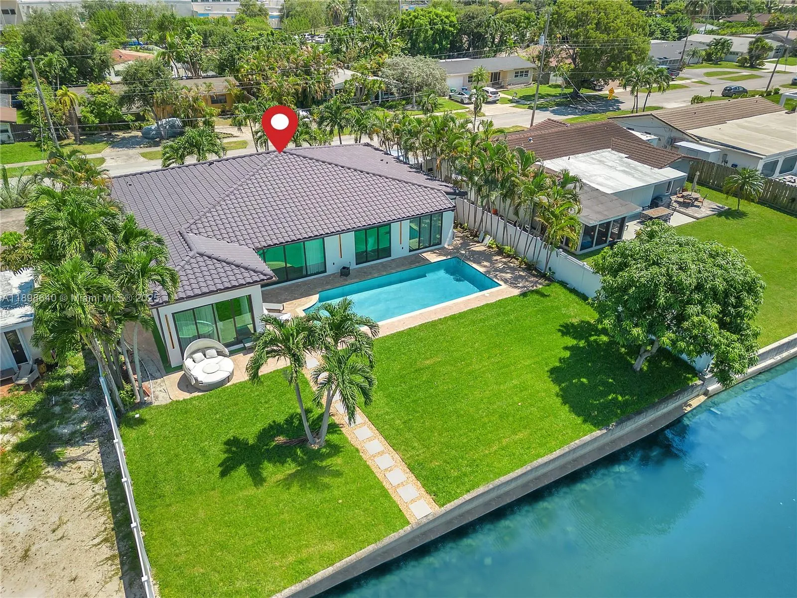 3 bedroom 3 bath for sale at 21100 NE 25th Ct, Miami FL 33180