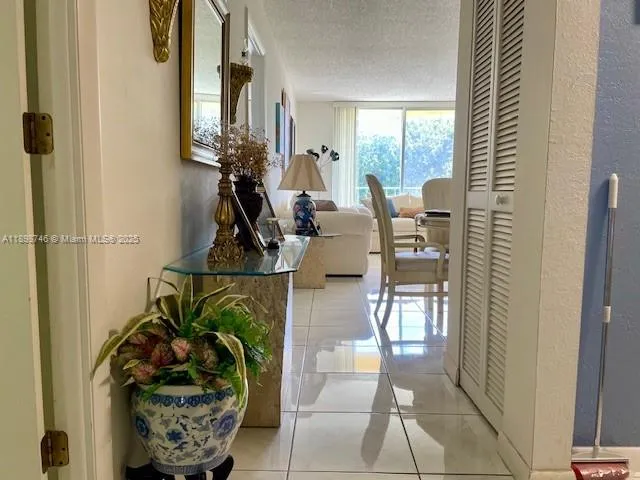 9350 Fontainebleau Blvd # 408, Miami FL 33172