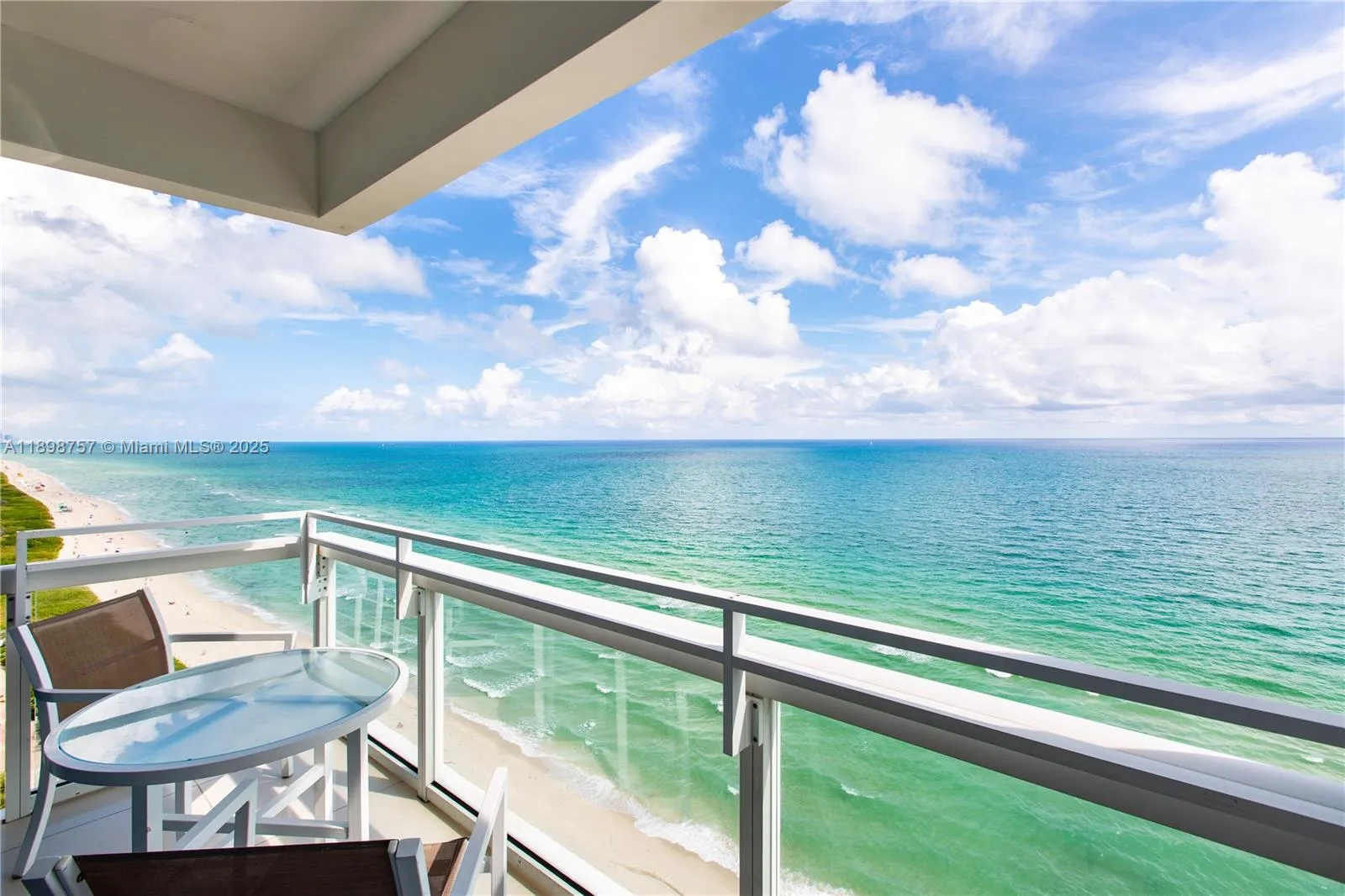 1 bedroom 1 bath for sale at 6801 Collins Ave # 17, Miami Beach FL 33141