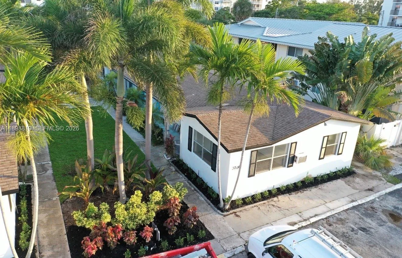 3208 Canal Dr # 4, Pompano Beach FL 33062