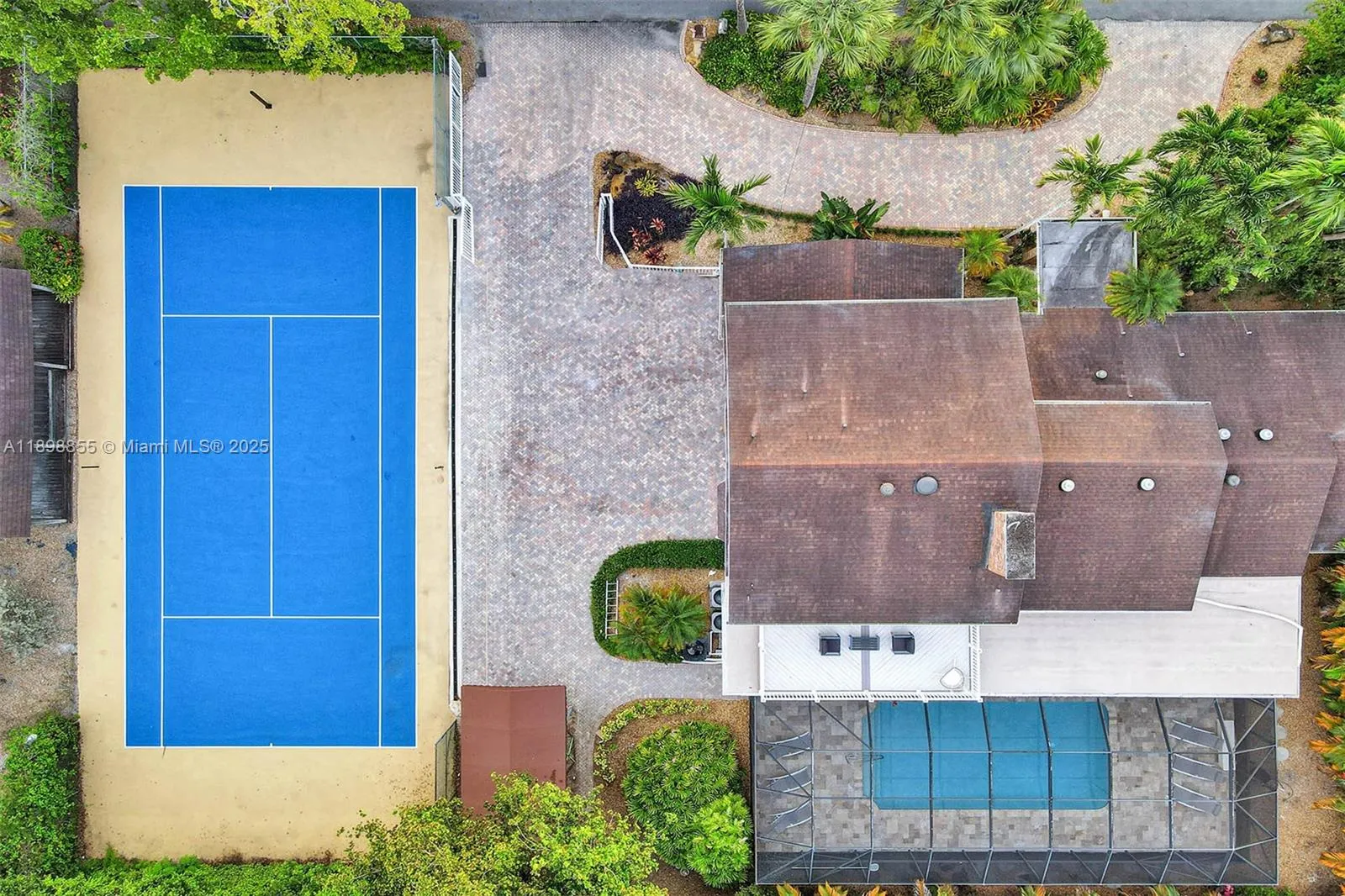 5 bedroom 3 bath for sale at 2120 SW 28th Way, Fort Lauderdale FL 33312