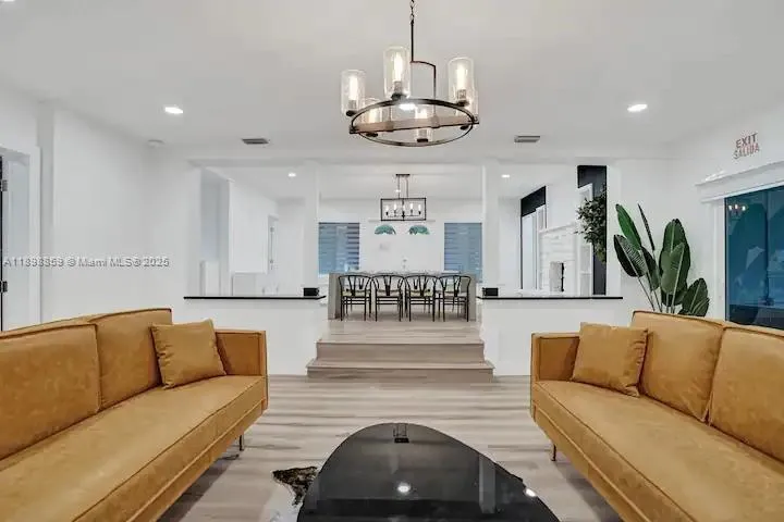 2100 SW 28th Way, Fort Lauderdale FL 33312