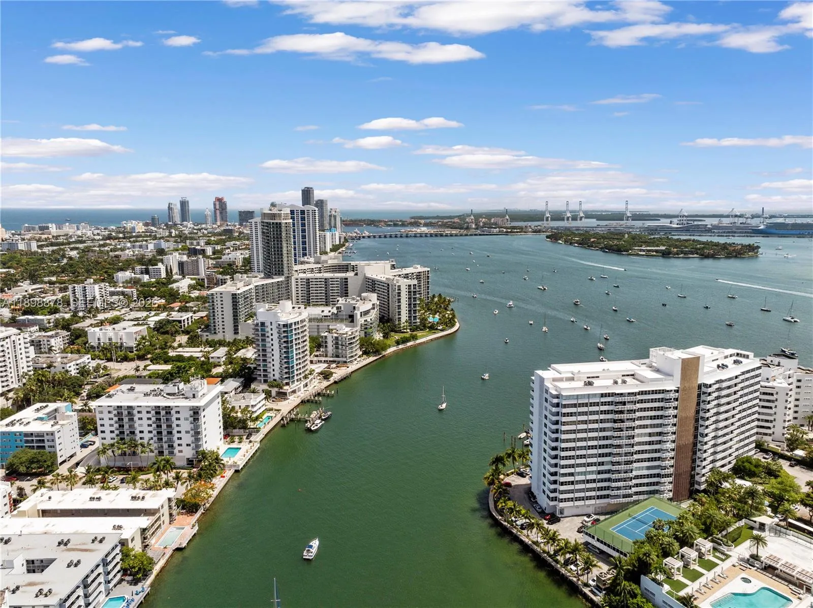 1673 Bay Rd # 405, Miami Beach FL 33139
