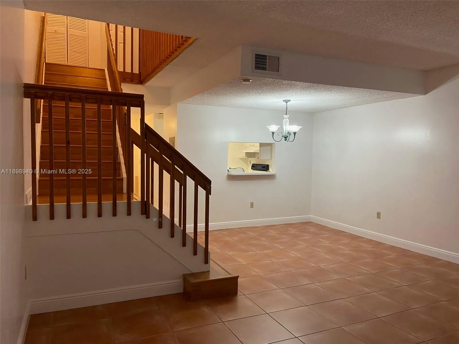 10030 Hammocks Blvd # 3, Miami FL 33196