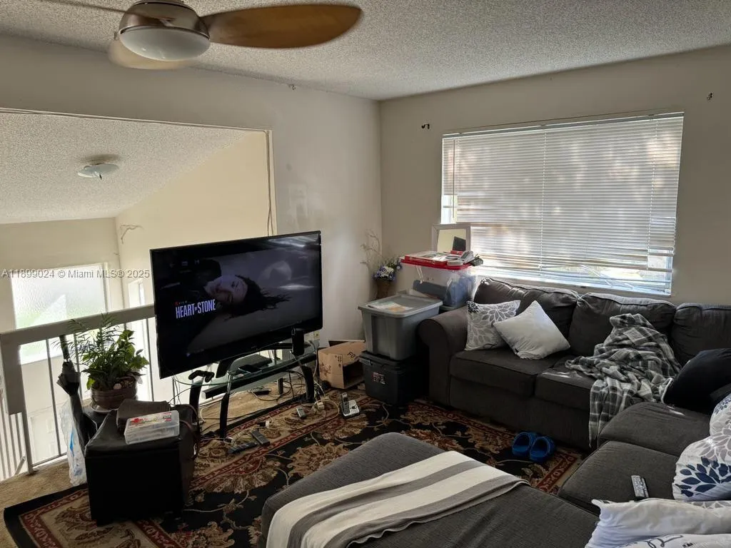 5616 NW 21st St, Lauderhill FL 33313