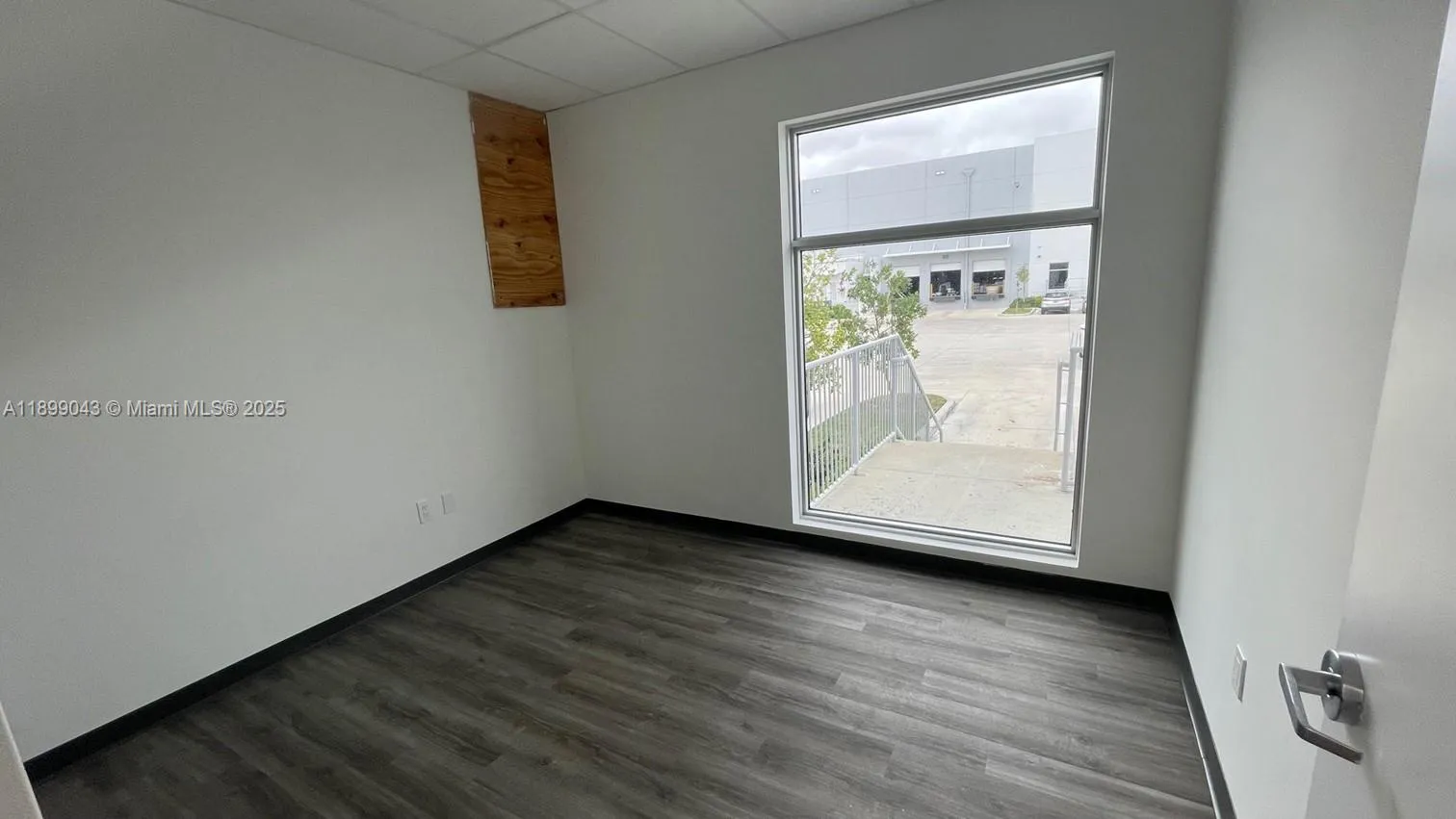 3042 NW 73rd St # 1, Miami FL 33147