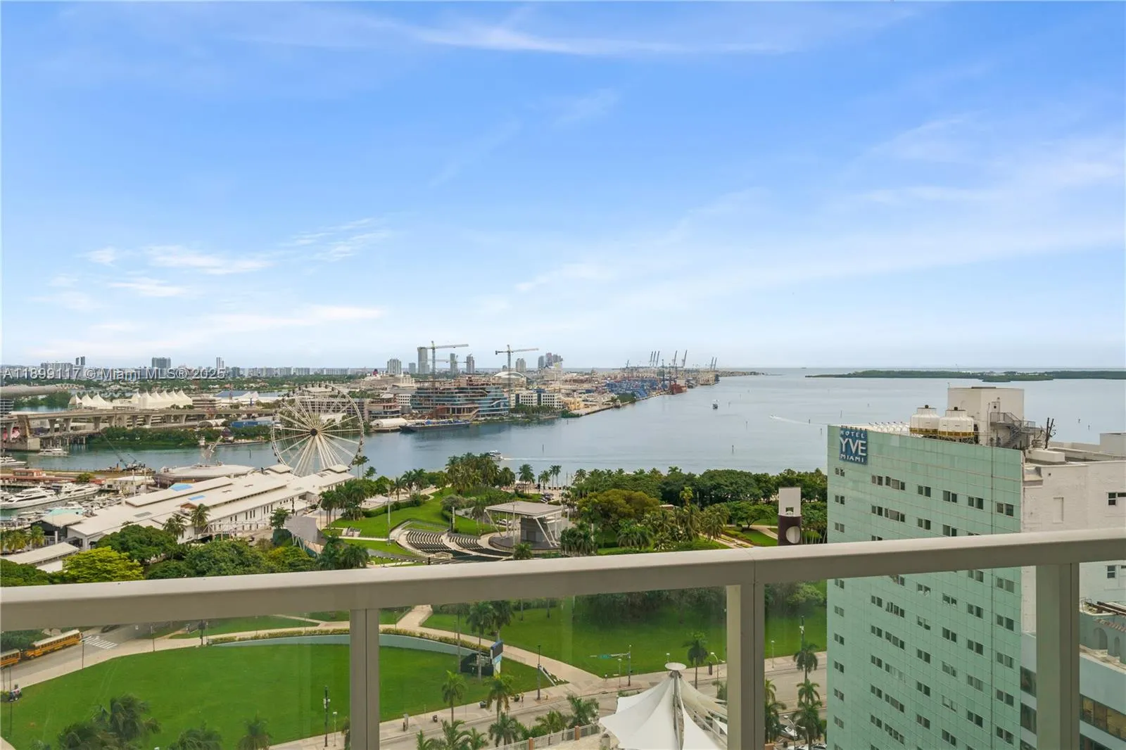 253 NE 2nd St # 2003, Miami FL 33132