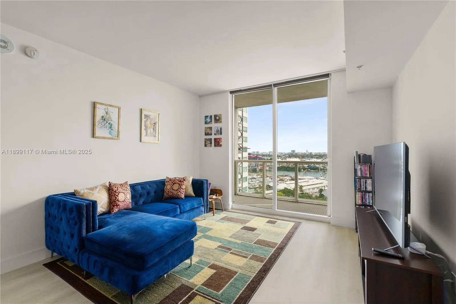 253 NE 2nd St # 2003, Miami FL 33132