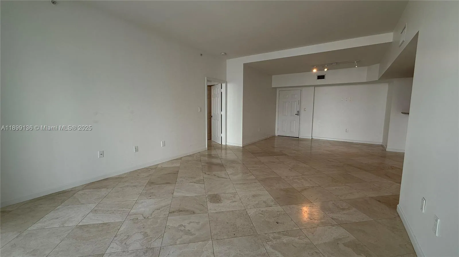 1155 Brickell Bay Dr, Miami FL 33131