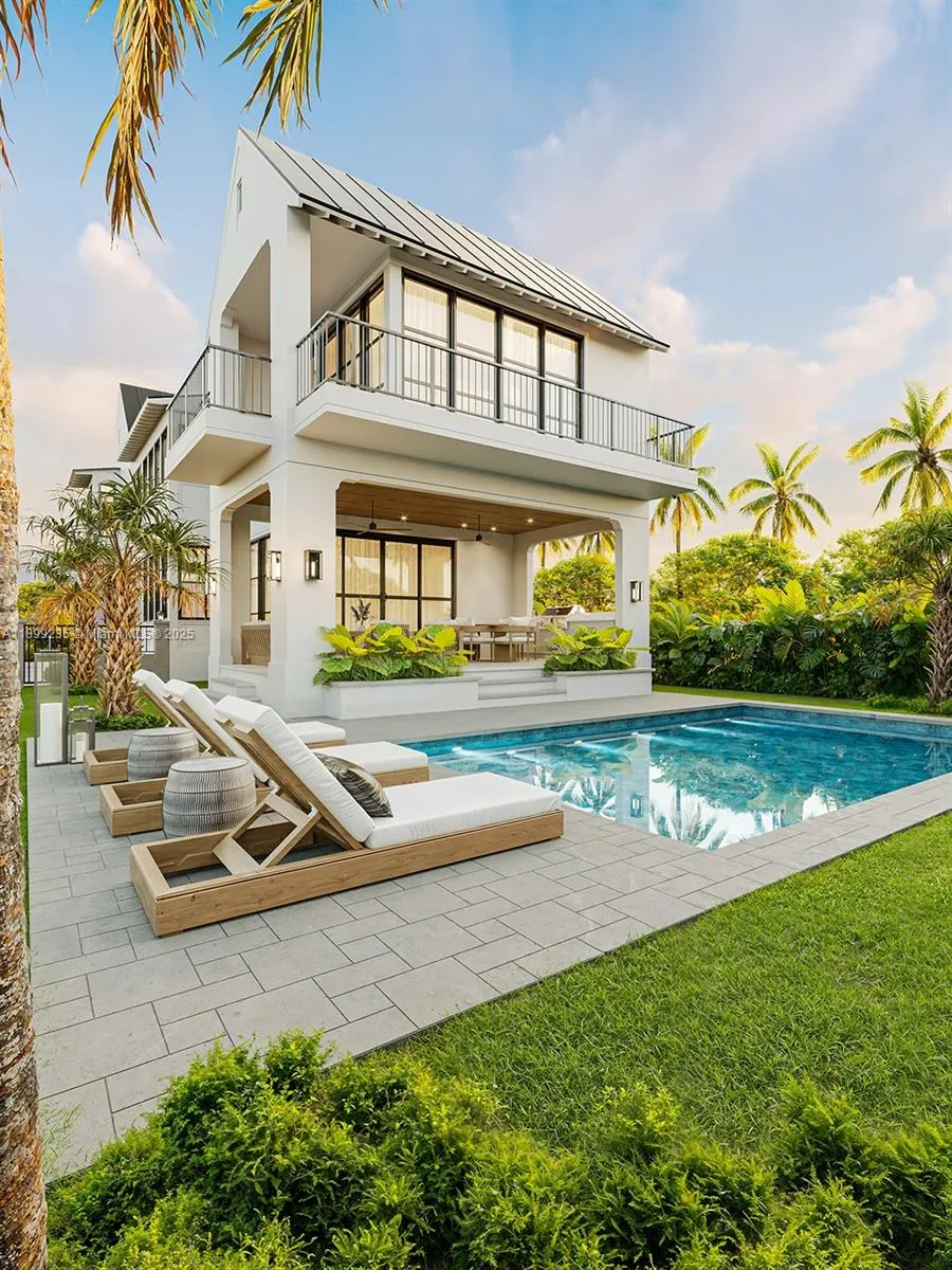 5262 La Gorce Dr, Miami Beach FL 33140