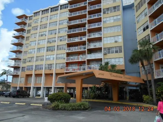 2 bedroom 2 bath for sale at 2025 NE 164th St # 316, North Miami Beach FL 33162