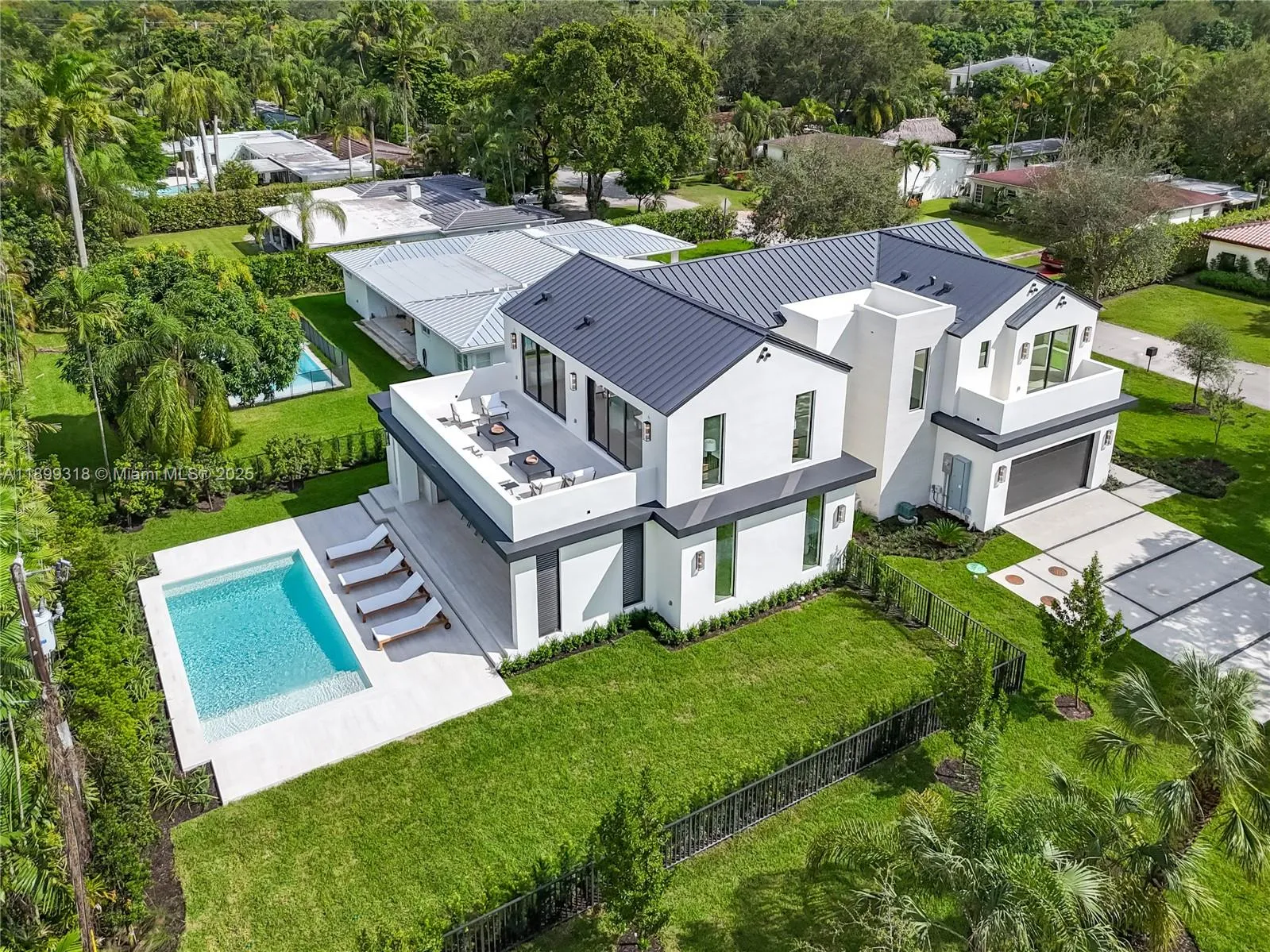 6781 SW 75th Ter, South Miami FL 33143
