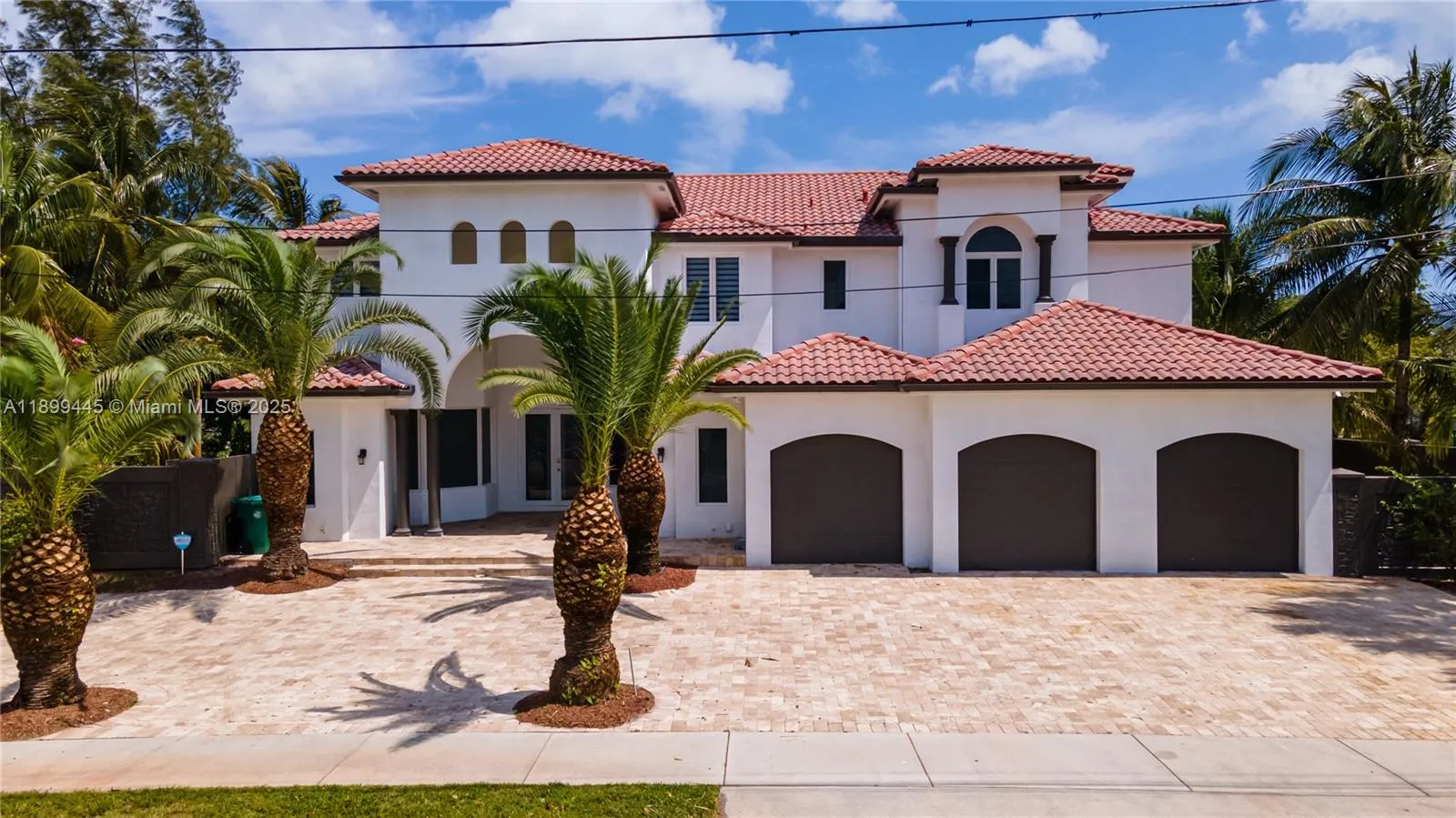 7 bedroom 5 bath for sale at 112 NW 14th Way, Dania Beach FL 33004
