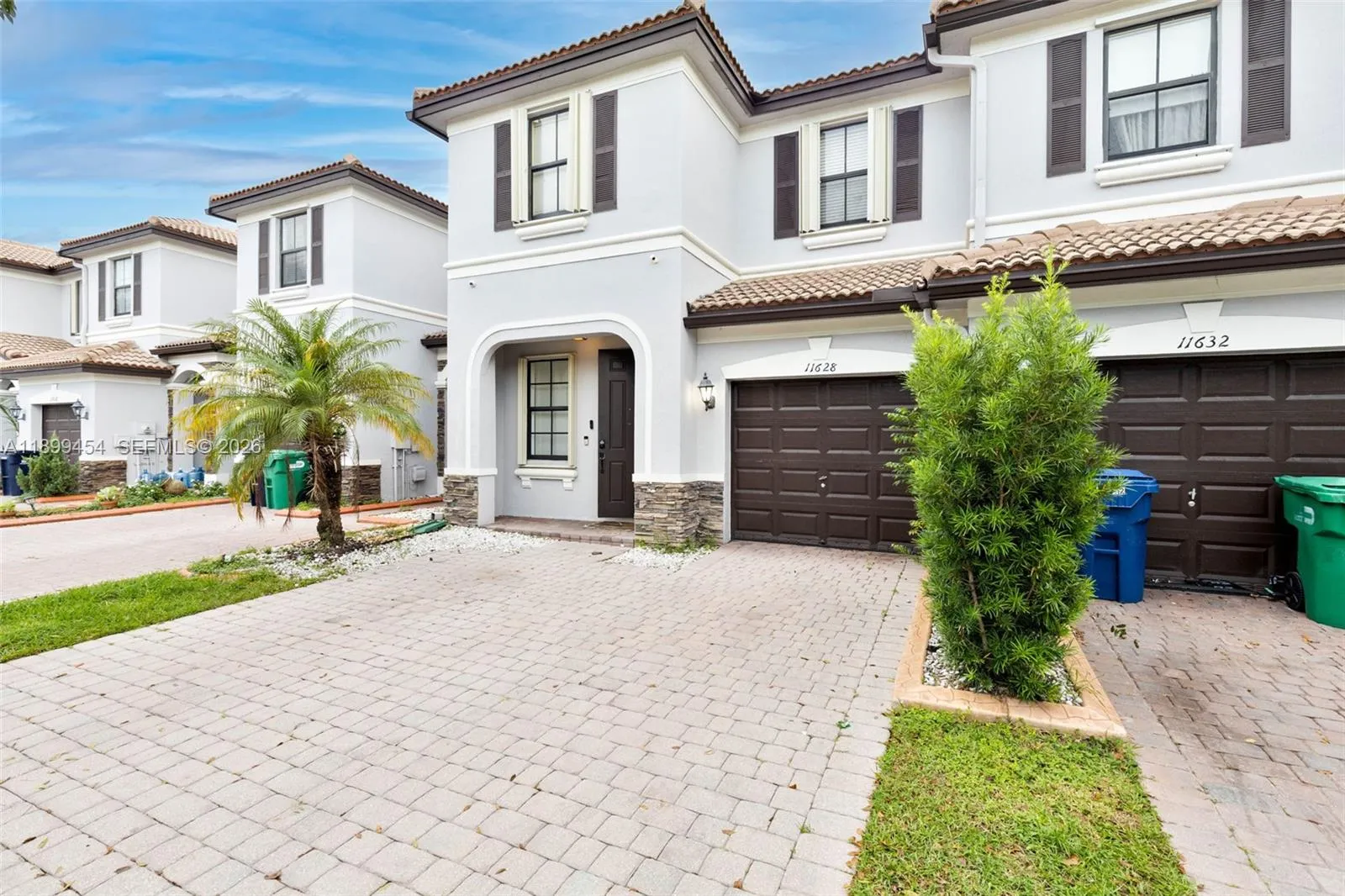 4 bedroom 3 bath for sale at 11628 NW 87th Ln, Doral FL 33178