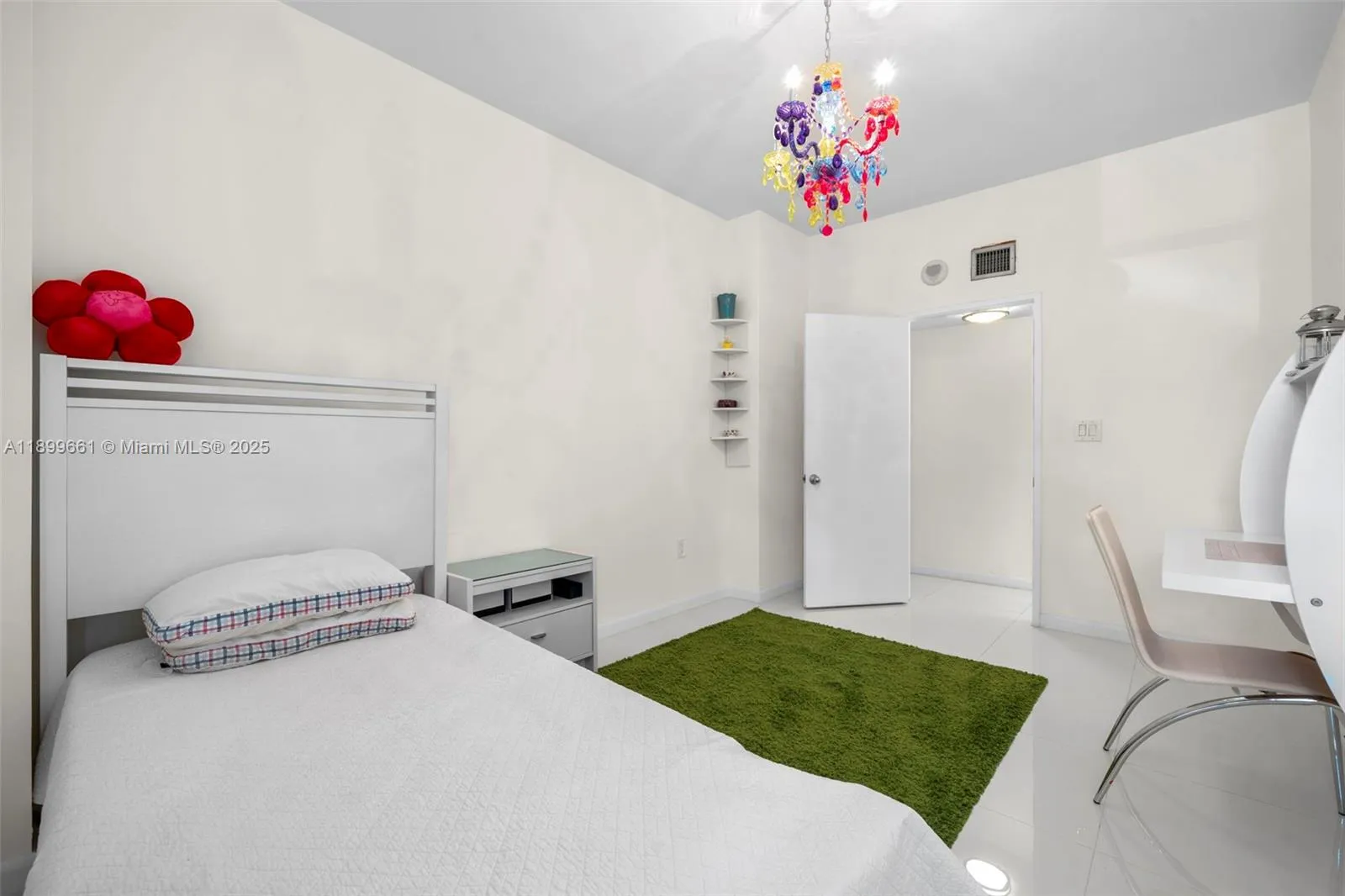 3731 N Country Club Dr # 127, Aventura FL 33180