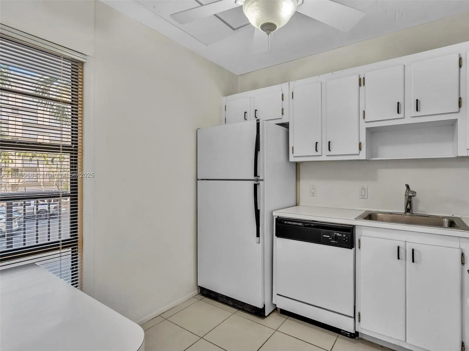 20500 W Country Club Dr # 203, Aventura FL 33180