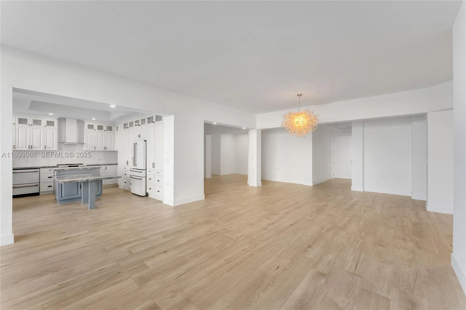 848 Brickell Key Dr # 204, Miami FL 33131