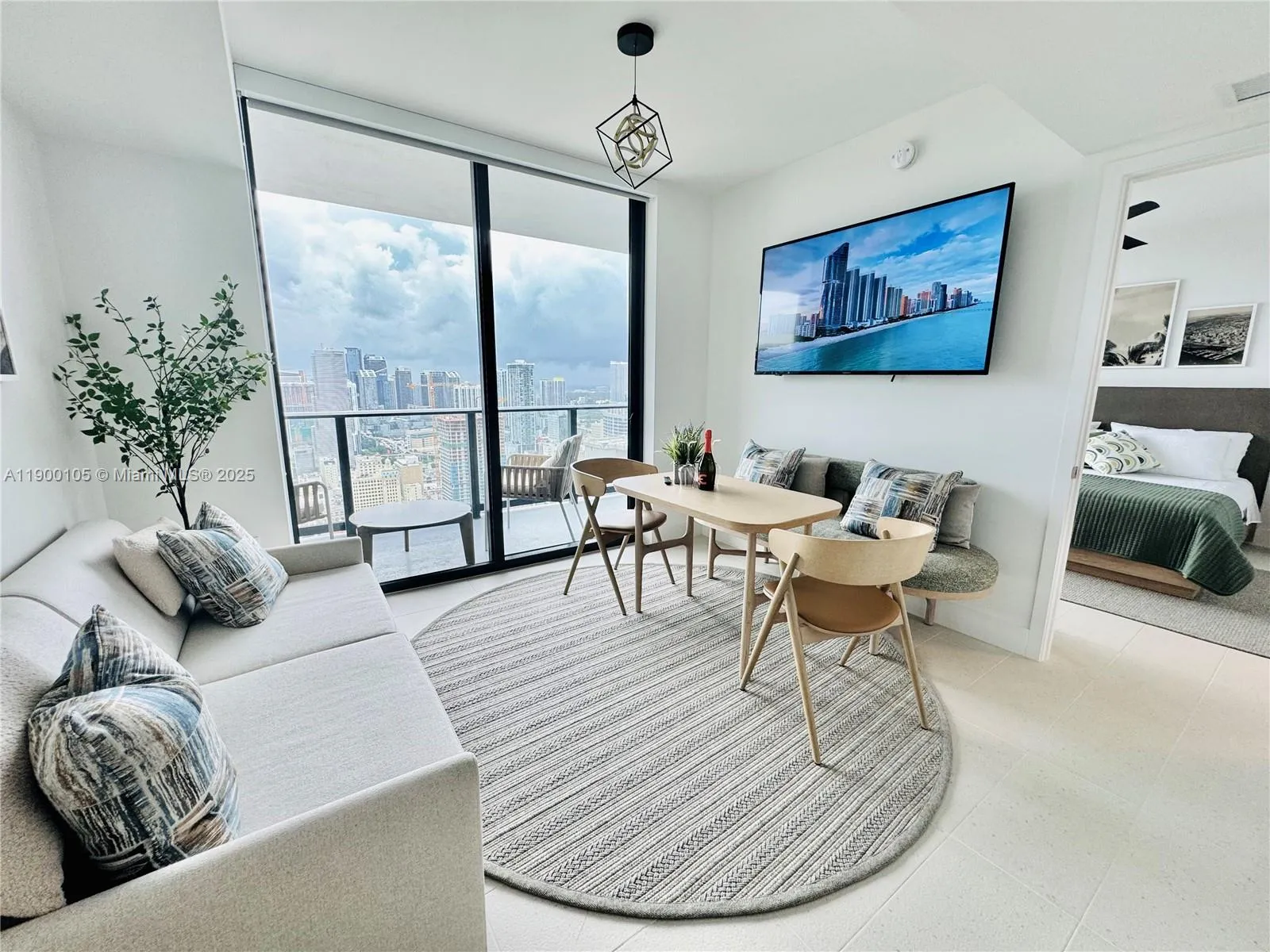 1 bedroom 1 bath for sale at 159 NE 6th St # 4314, Miami FL 33132