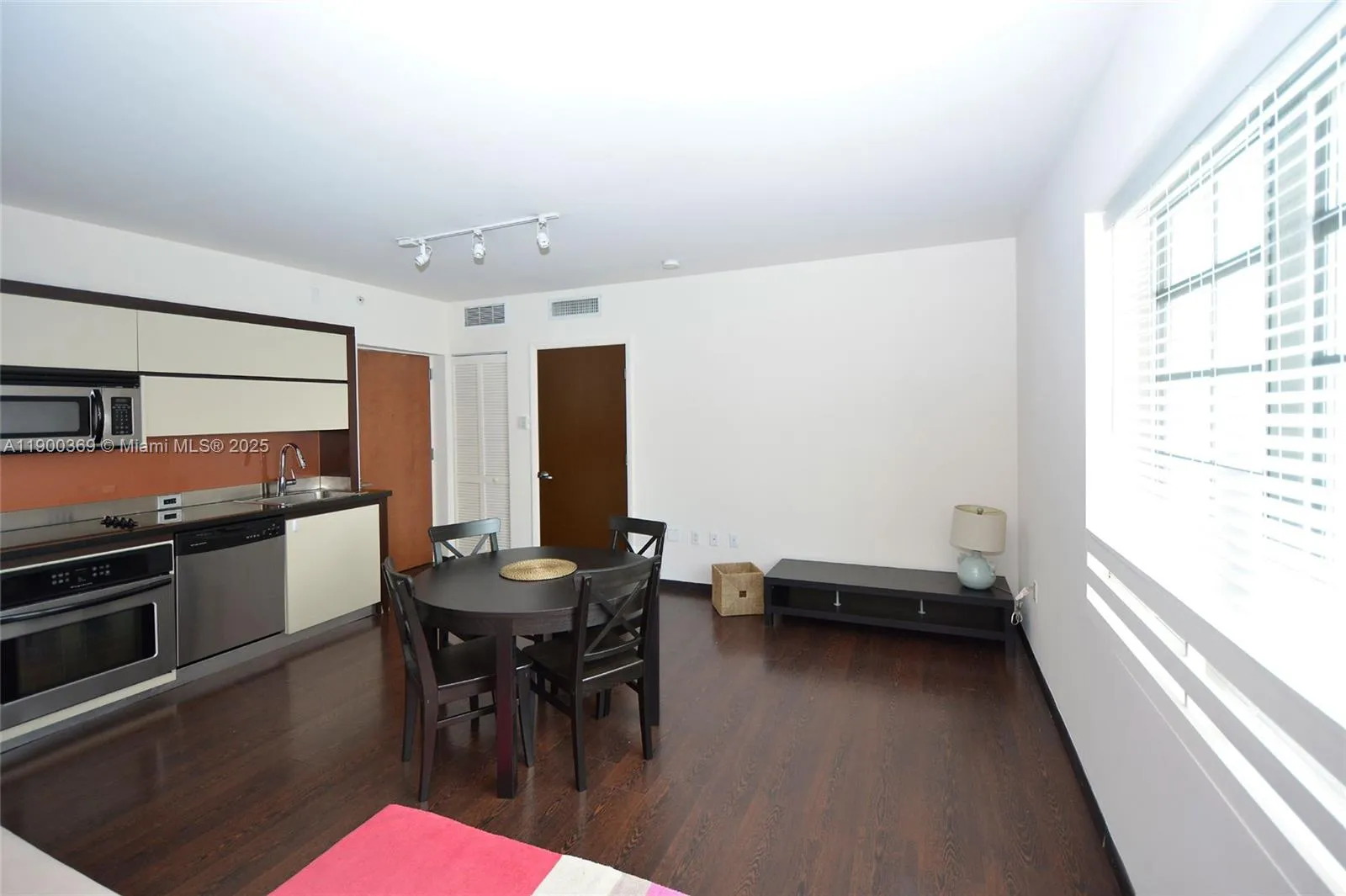 435 21st St # 205, Miami Beach FL 33139