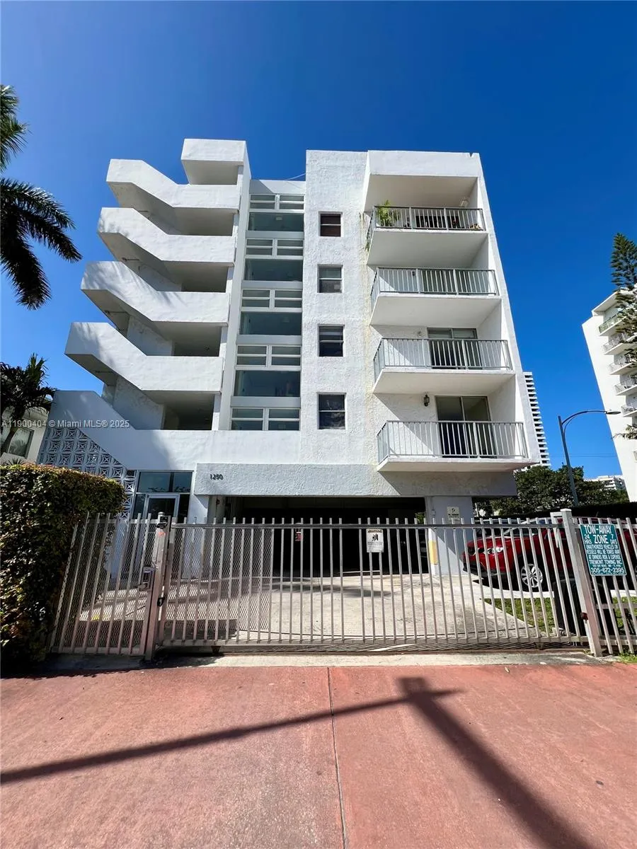 1 bath for sale at 1250 Alton Rd # 3C, Miami Beach FL 33139
