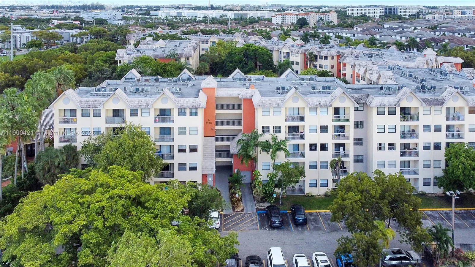 1 bedroom 1 bath for sale at 8160 Geneva Ct # 314, Doral FL 33166