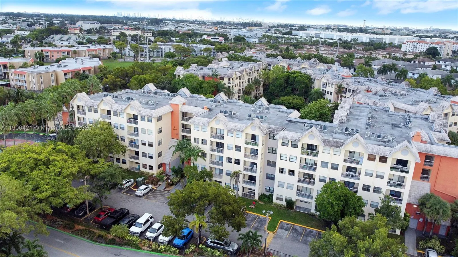 8160 Geneva Ct # 314, Doral FL 33166