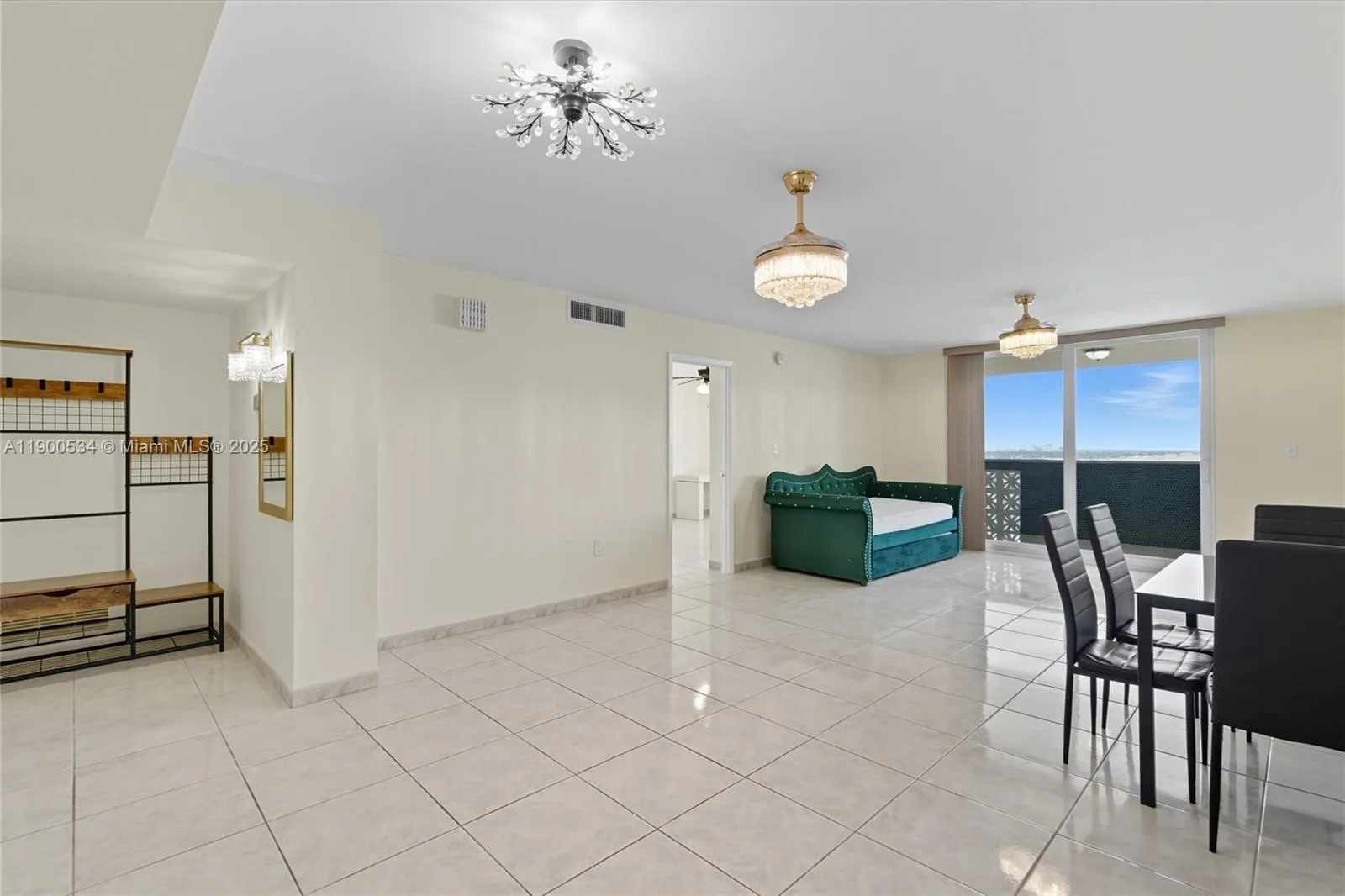 1833 S Ocean Dr # 1809, Hallandale Beach FL 33009