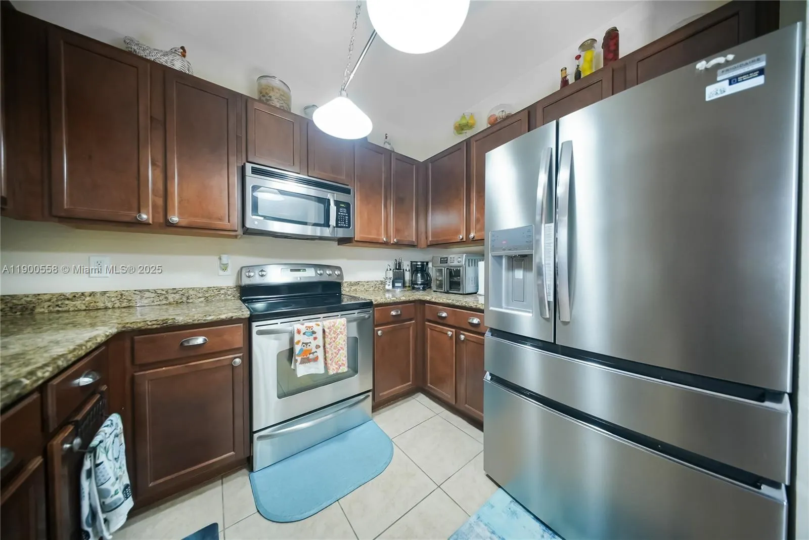 3076 SE 4th Ct, Homestead FL 33033
