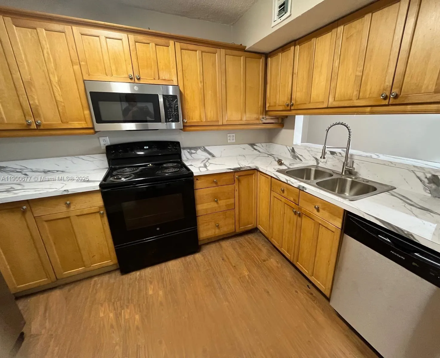 3400 Foxcroft Rd # 115, Miramar FL 33025