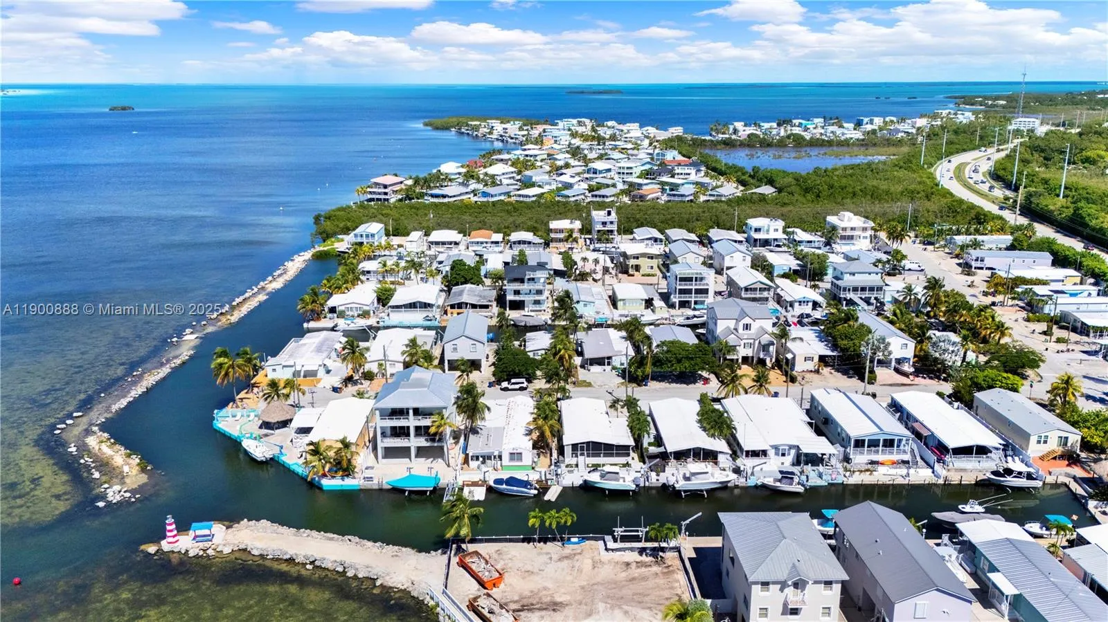 2 bedroom 2 bath for sale at 124 Valjean Ln, Tavernier FL 33070