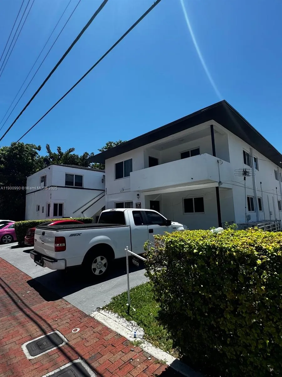 for sale at 602 SW 13th Ave, Miami FL 33135