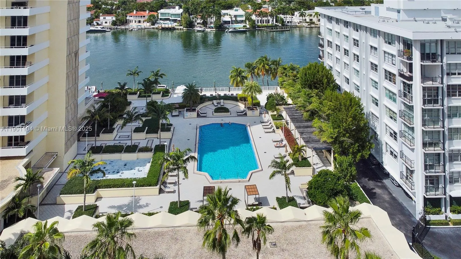 5600 Collins Ave # 9E, Miami Beach FL 33140