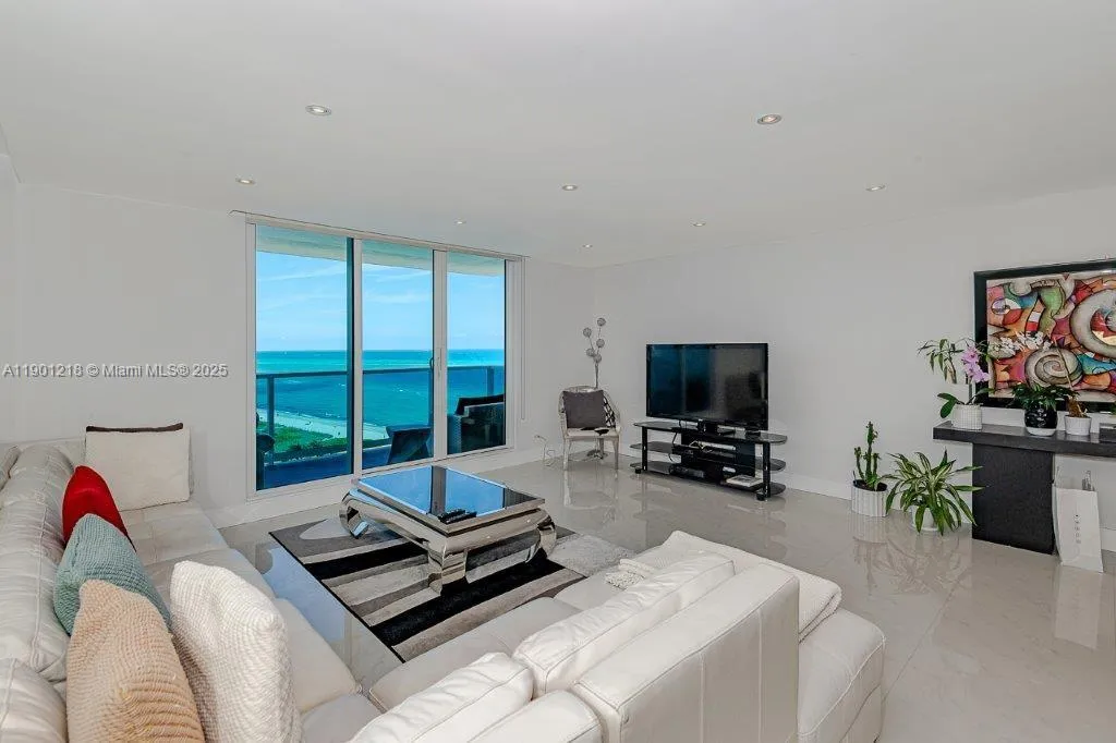 2301 Collins Ave # 1210, Miami Beach FL 33139