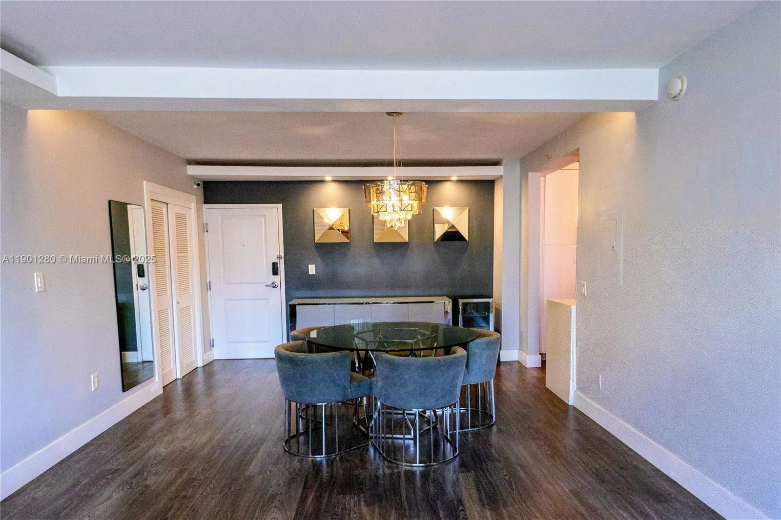 401 69th St # 212, Miami Beach FL 33141