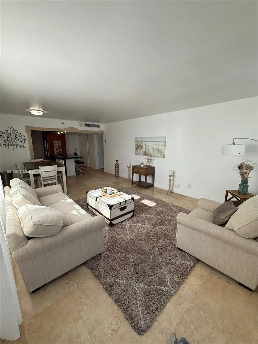 100 Lincoln Rd # 1111, Miami Beach FL 33139