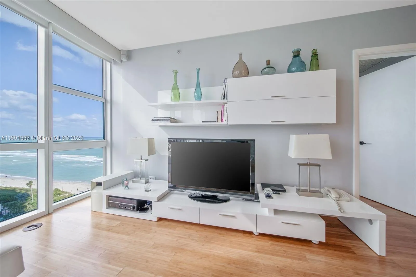 6801 Collins Ave # 1209, Miami Beach FL 33141