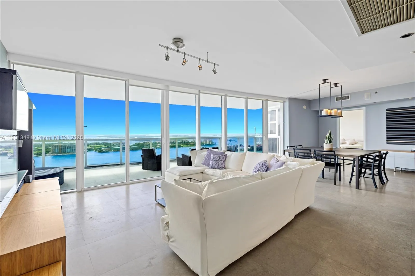 2 bedroom 3 bath for sale at 400 Alton Rd # 3006, Miami Beach FL 33139