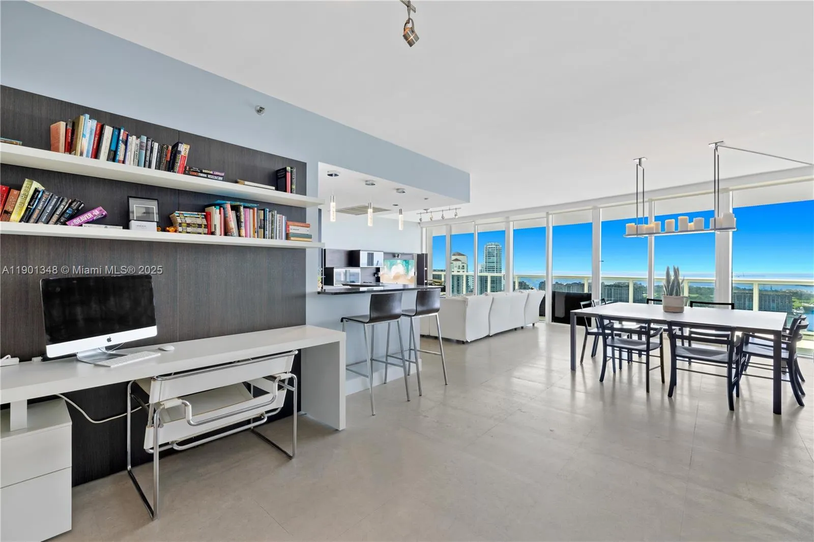 400 Alton Rd # 3006, Miami Beach FL 33139