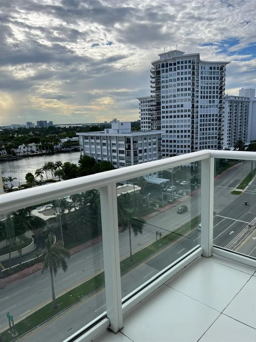 5601 Collins Ave # 1115, Miami Beach FL 33140
