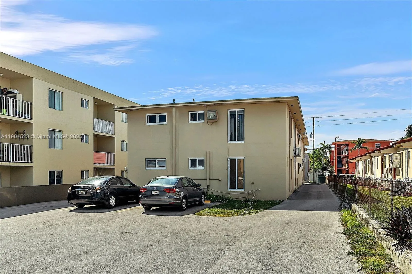 225 SW 18th Ave, Miami FL 33135