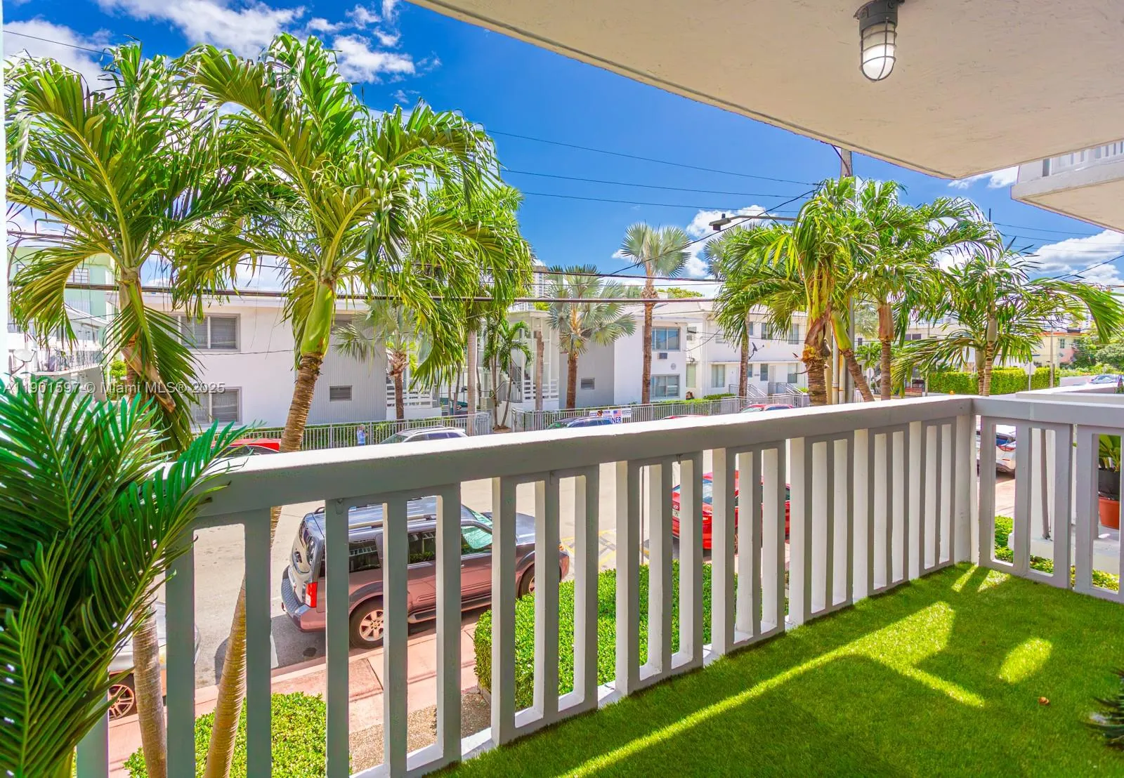 1 bath for sale at 7620 Carlyle Ave # 205, Miami Beach FL 33141