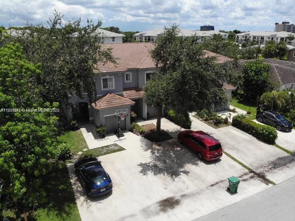 for sale at 8706 NW 38th Dr, Coral Springs FL 33065